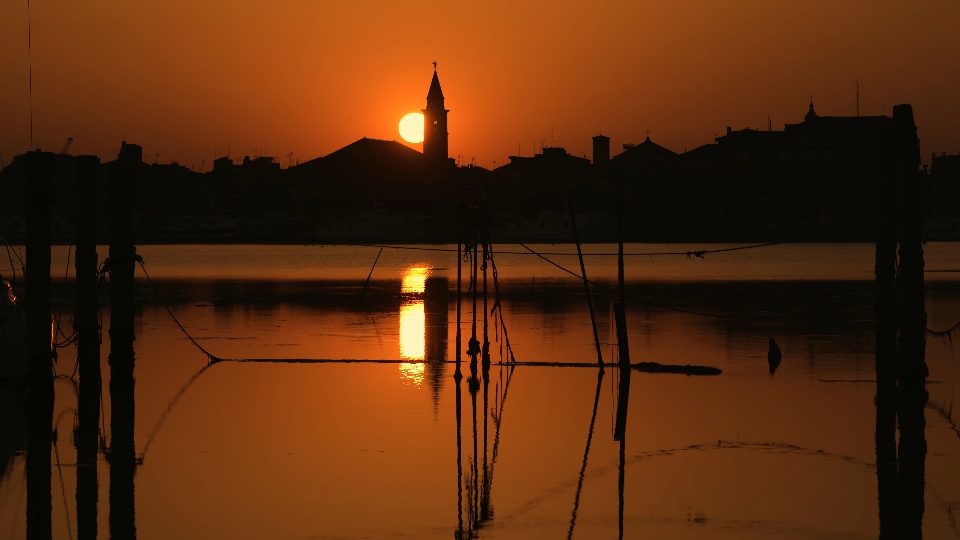 Timelapse del tramonto sulla laguna di Chioggia
