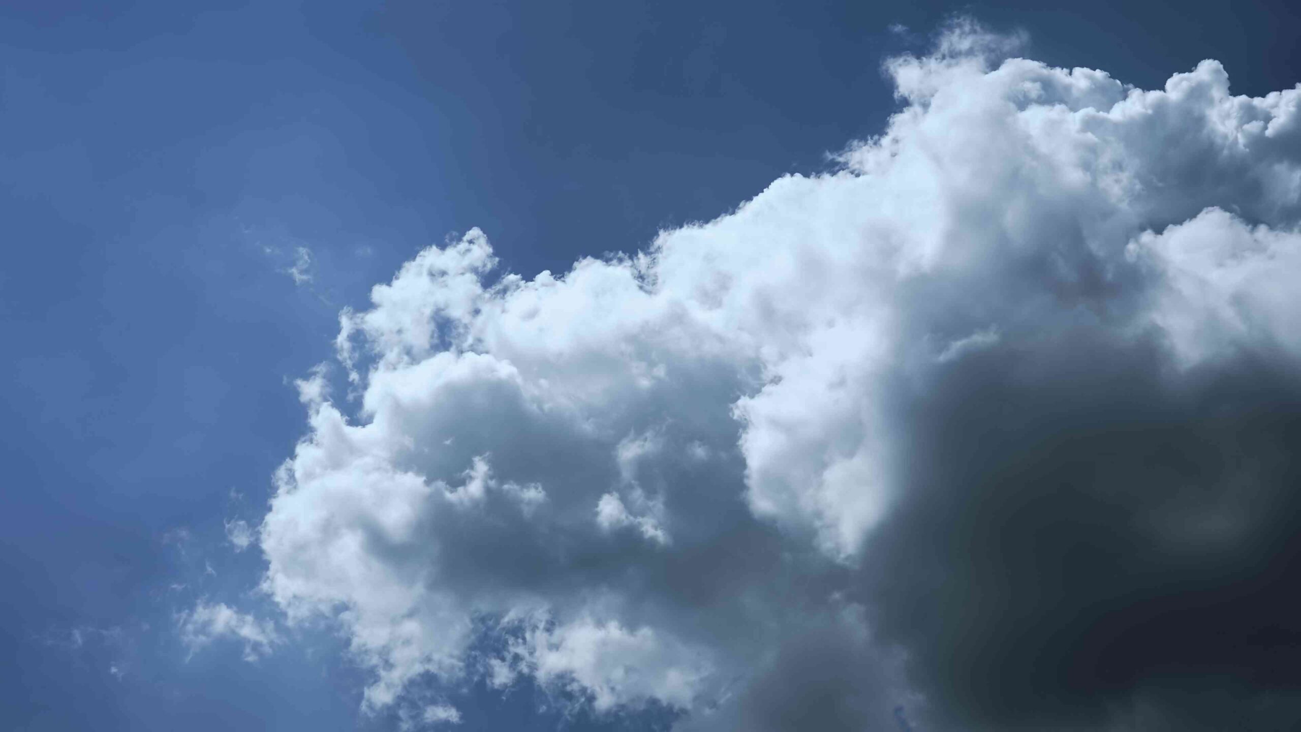 Contrasting clouds in the sky