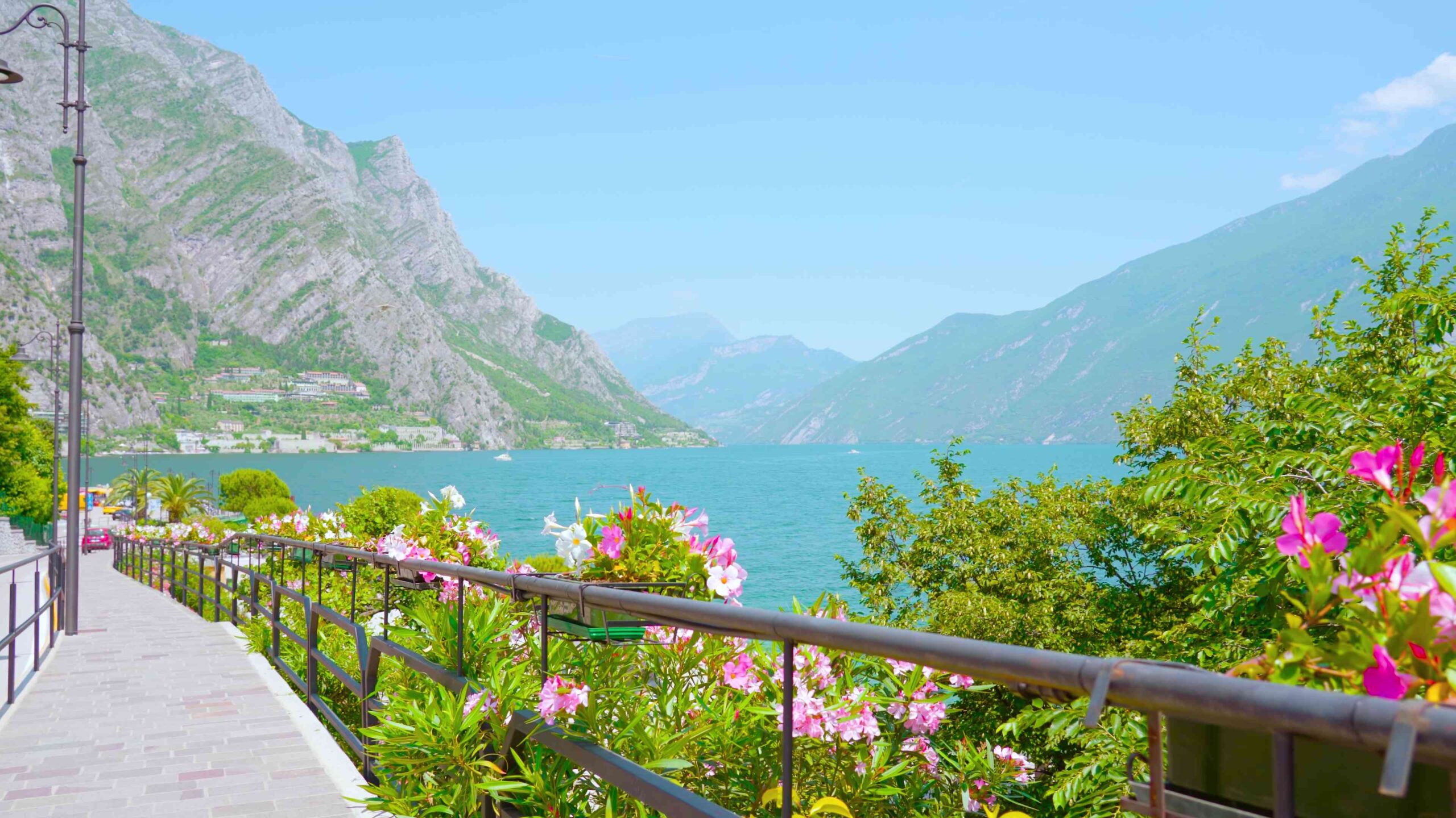 Scopri il Fascino del Lago di Garda con 10 Video Royalty-Free