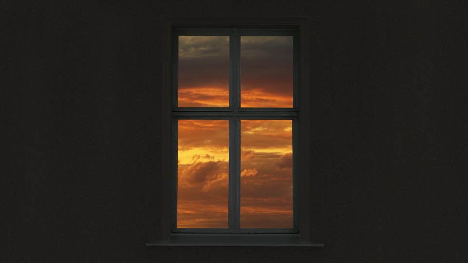 Timelapse del cielo nella finestra di casa