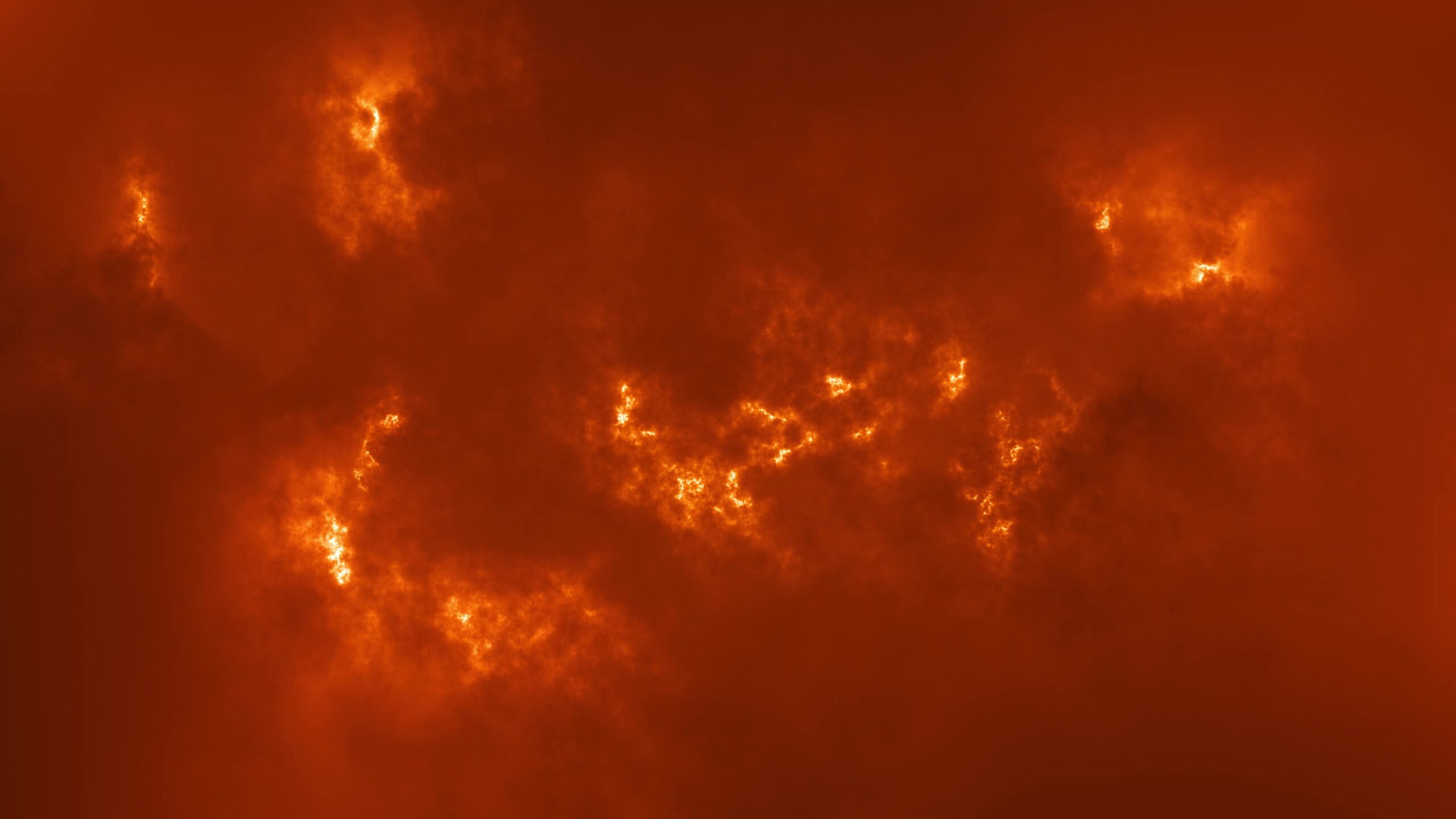 Scariche di energia tra nubi rosse