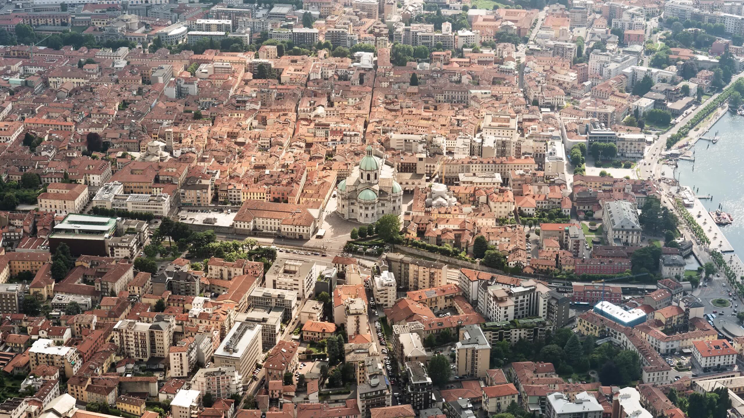 City of Como from above in timelapse