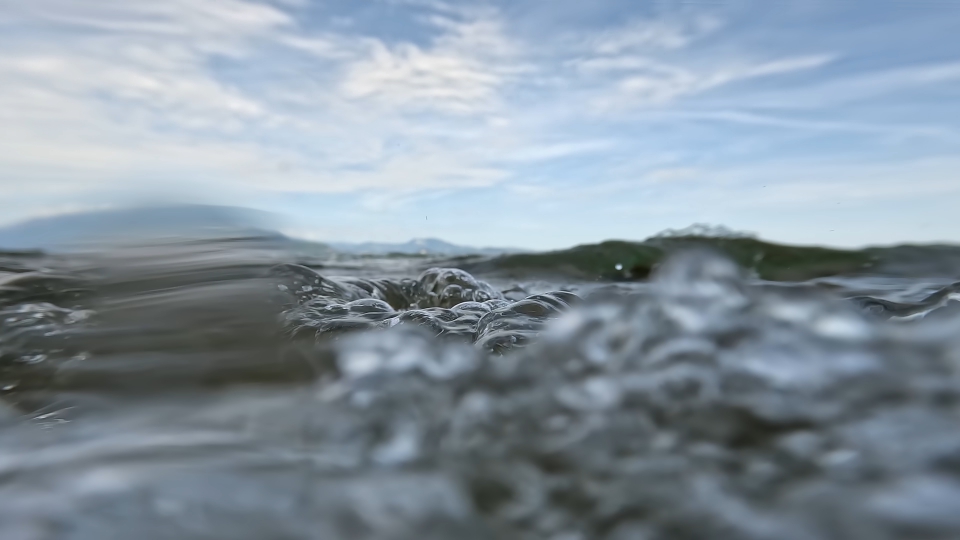 Fresh waves of Lake Garda