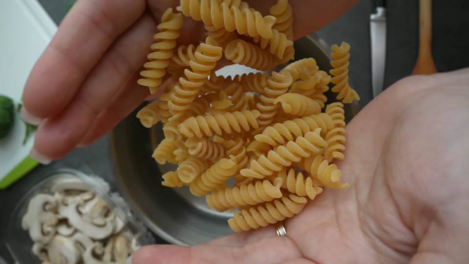 Pasta che Scivola nell’Acqua Bollente