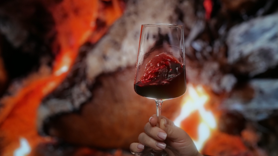 Degustazione Intima – Vino Rosso al Camino
