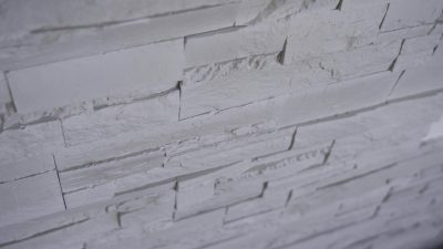 Muro moderno di pietra