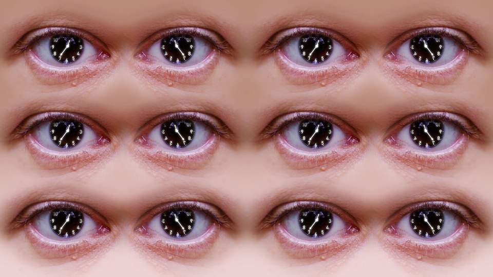 Repetitive Eyes with Clock Pupils